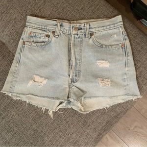 **SOLD** Vintage Levi’s shorts